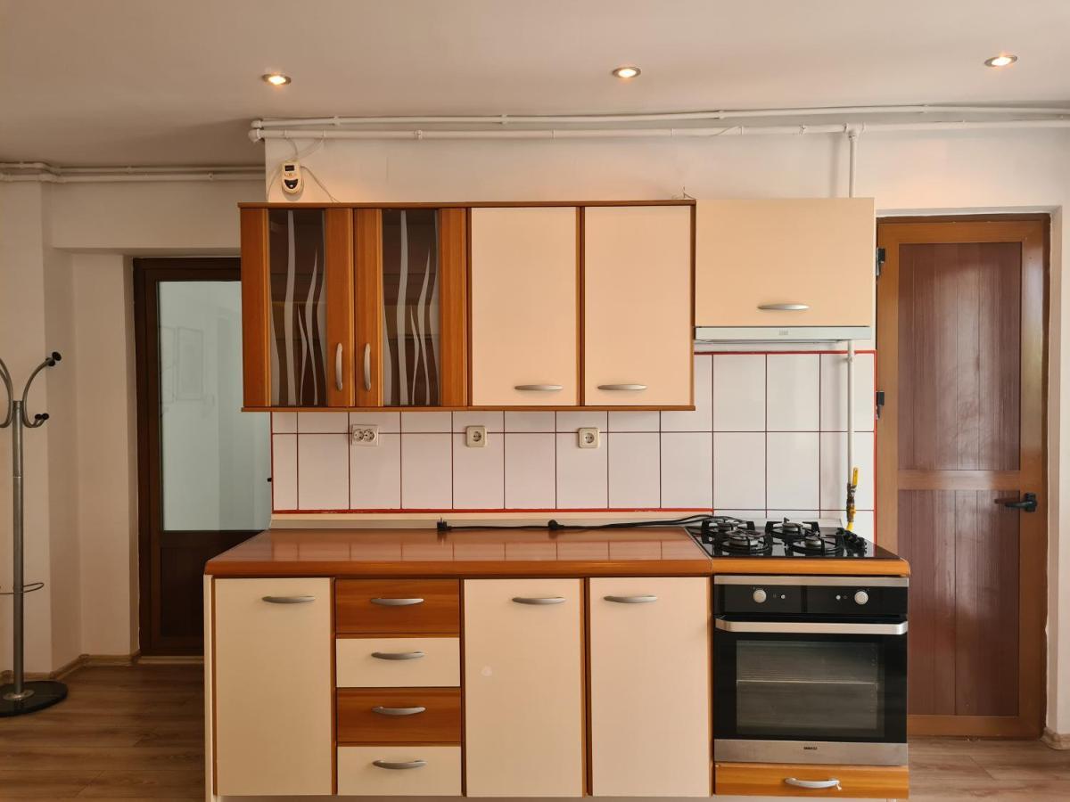 Apartament Anna Targoviste Exterior foto
